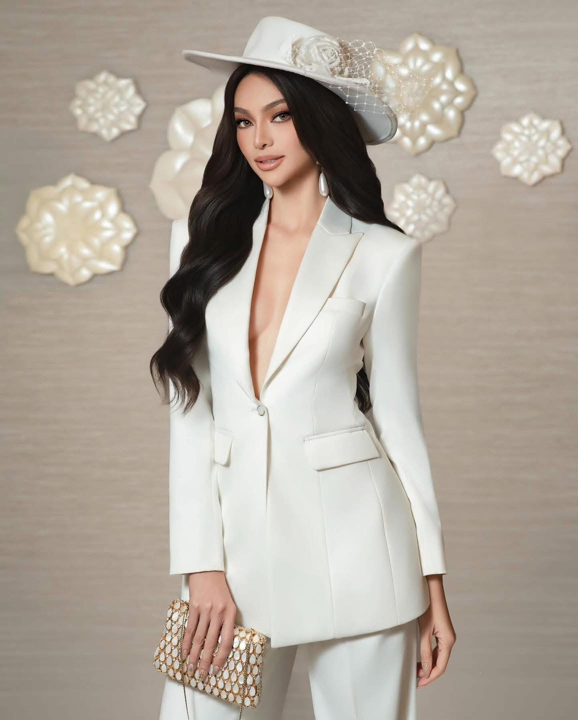 Emma Tiglao ORIAS Femme 1